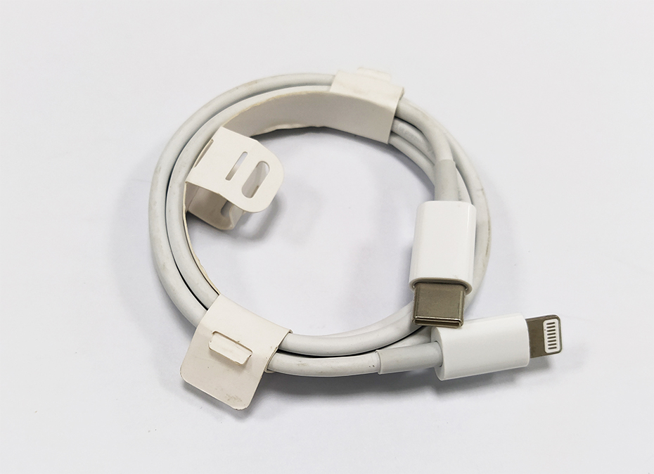 蘋果充電線生產廠家，聯鑫德誠數據線定制工廠