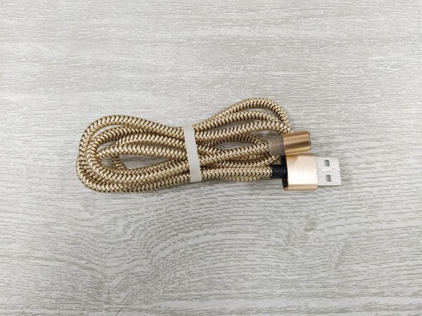 三合一磁吸數據線，聯鑫德誠數據線定制廠家